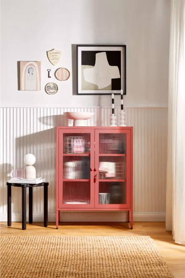 Mustard Made The Mixer Freestanding Kitchen Cabinet with Glass Doors and Lock in Pink and Red, W/D/H: 75 x 40 x 100 cm – 4