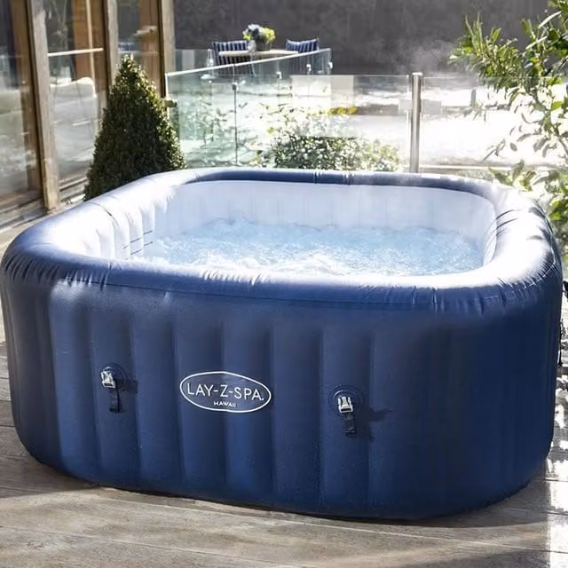 Lay-Z-Spa Hawaii 140 Blue Inflatable Airjet Rectangular Hot Tub for 4-6 People