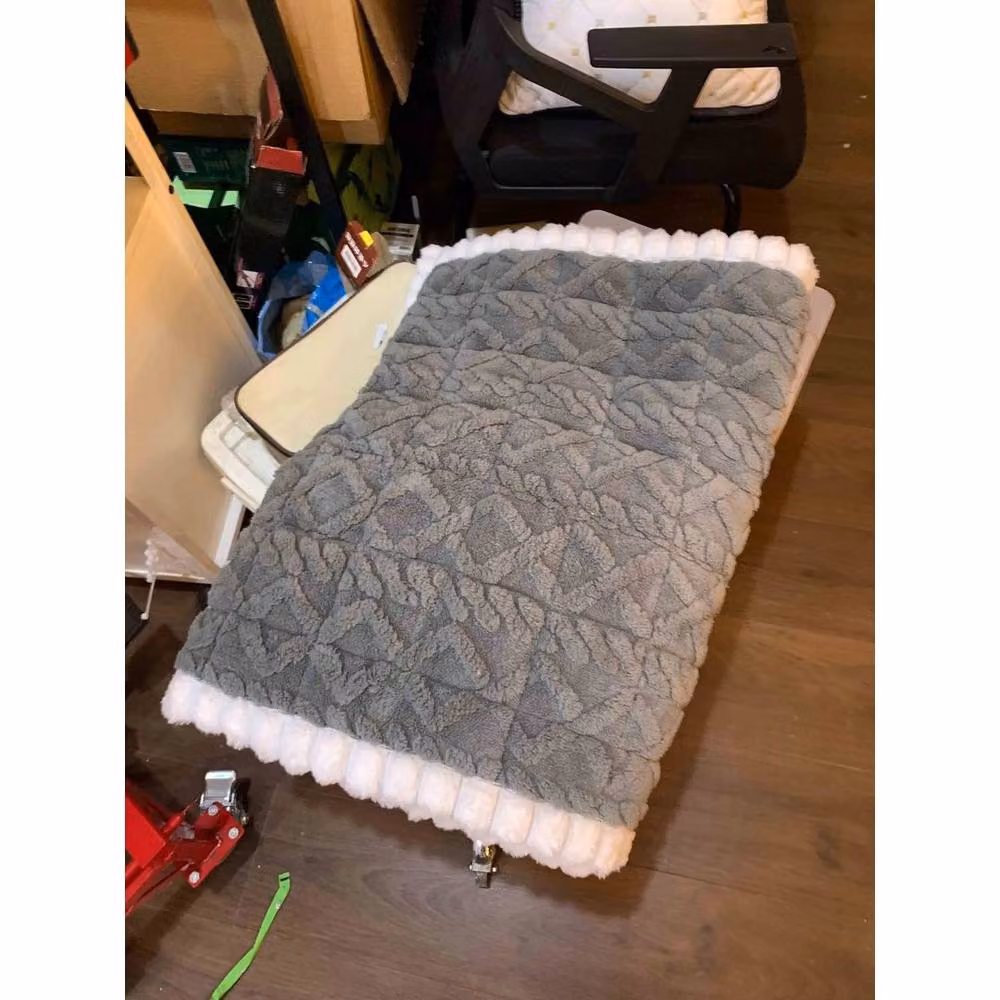 FLAVORA Grey and White Microfibre Plush Anti-slip Sofa Cover Mat, W: 190 cm x D: 120 cm x H: 1 cm – 3