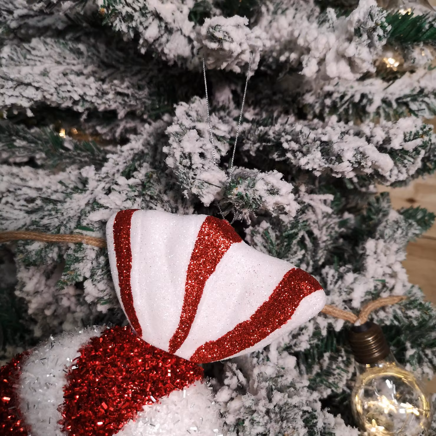 Samuel Alexander Red, White and Silver Striped Hanging Christmas Sweet Pendant Decoration – 5