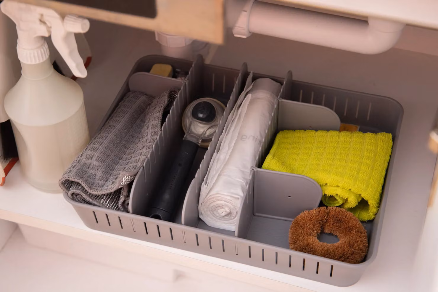Copco Grey Plastic Food Storage Container Organiser with Compartments – 5