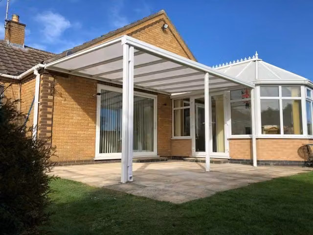 Milwood Group Simplicity 16 Aluminium Lean-to Pergola Veranda in White, W: 1600 cm, D: 400 cm