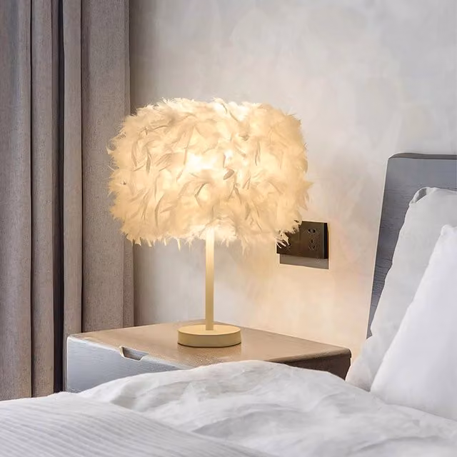 Kidkid Modern White Feather Table Lamp with Metal Base