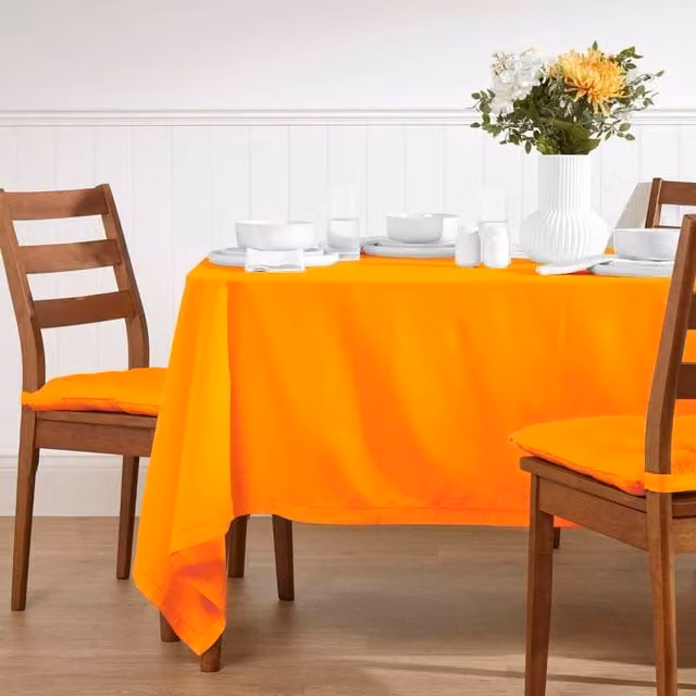 Homescapes Plain Orange Cotton Rectangular Tablecloth, W: 137.16 cm, L: 137.16 cm