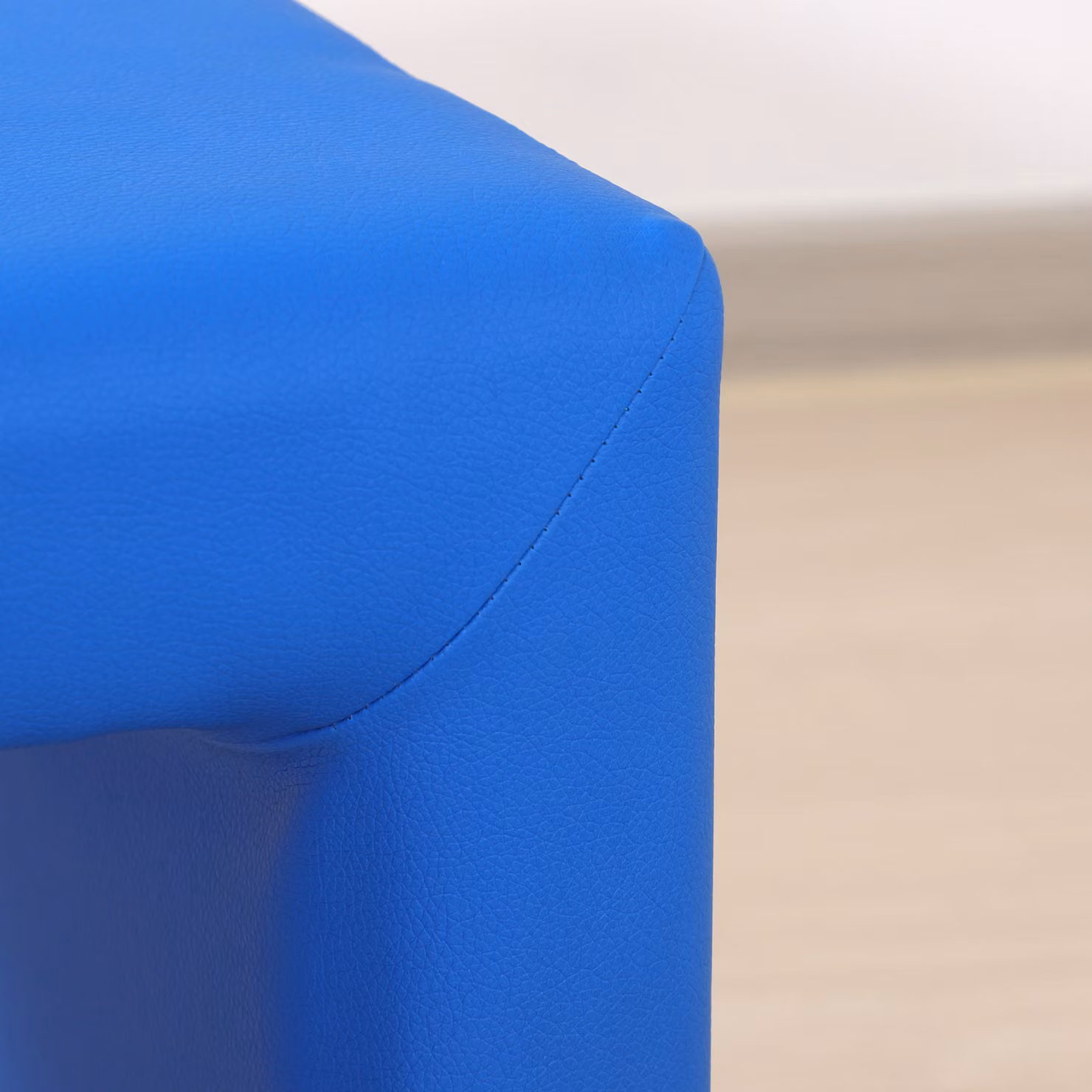 HOMCOM 2-in-1 Toddler Sofa Chair in Blue with Synthetic Leather and Foam Padding – 7