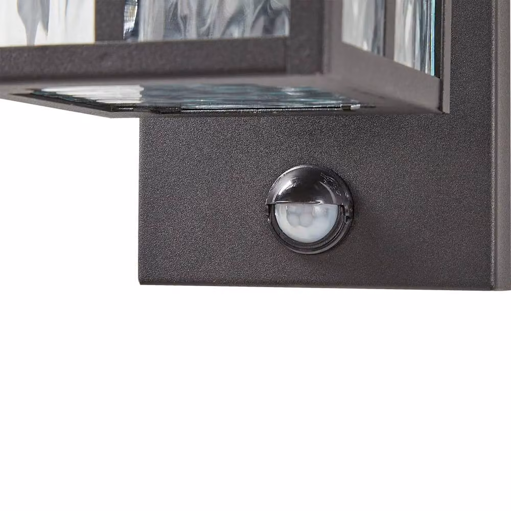 Wyld and Coco Retro Lantern Outdoor Wall Light in Matt Black with Motion Sensor – 7