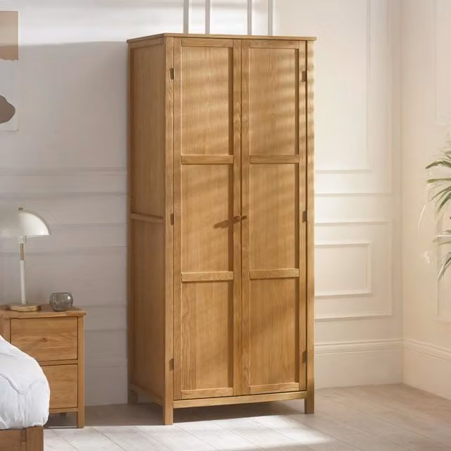Julian Bowen Coxmoor Oak Wardrobe with Hinged Doors and Internal Shelving