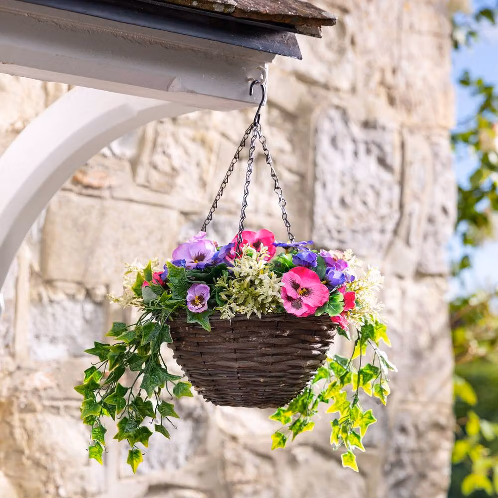 Christow Artificial Pansy Wicker Hanging Basket in Purple and Multicolour, Diameter: 25 cm – 5