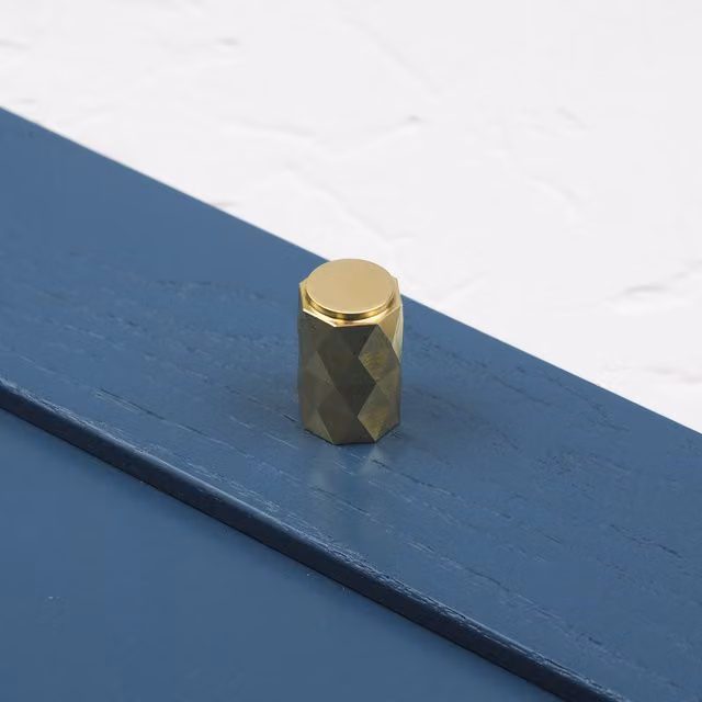 Handle & Home Brushed Gold Diamond Cut Satin Brass Bar Handle and Knob for Kitchen Cabinets