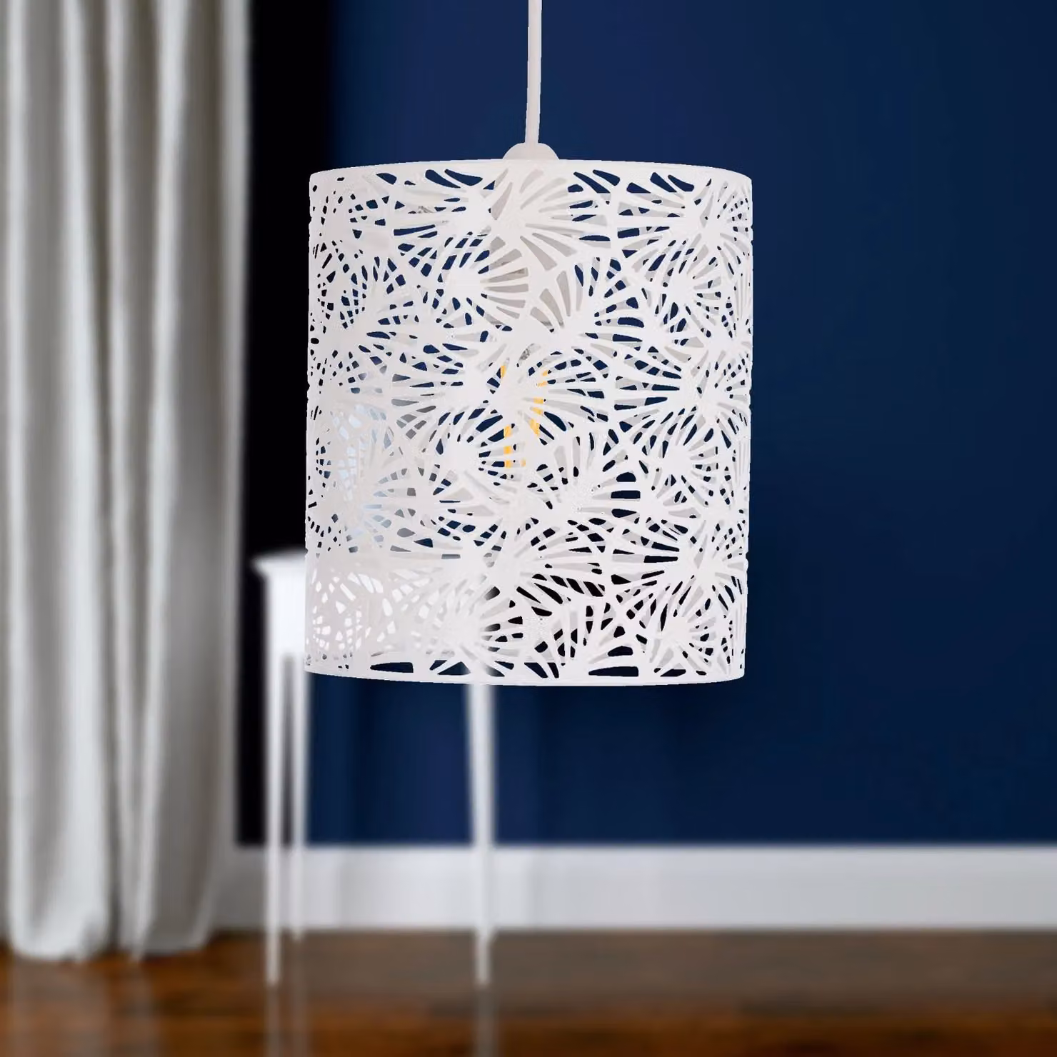 First Choice Lighting Maui White Metal Leaf Pendant Light Shade – 3
