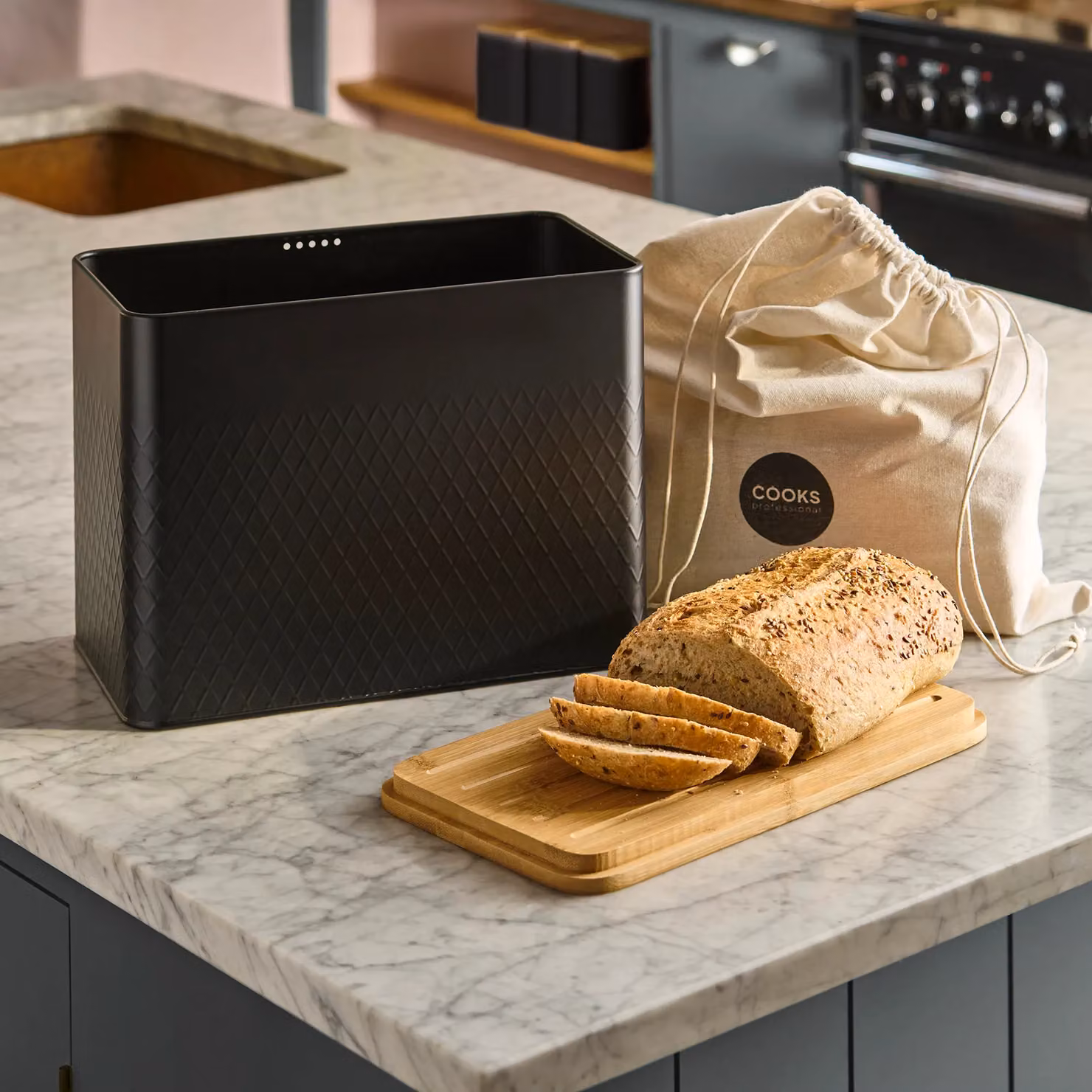 Cooks Professional Diamond Pattern Bread Bin with Linen Bag and Bamboo Cutting Board Lid, Black – 3
