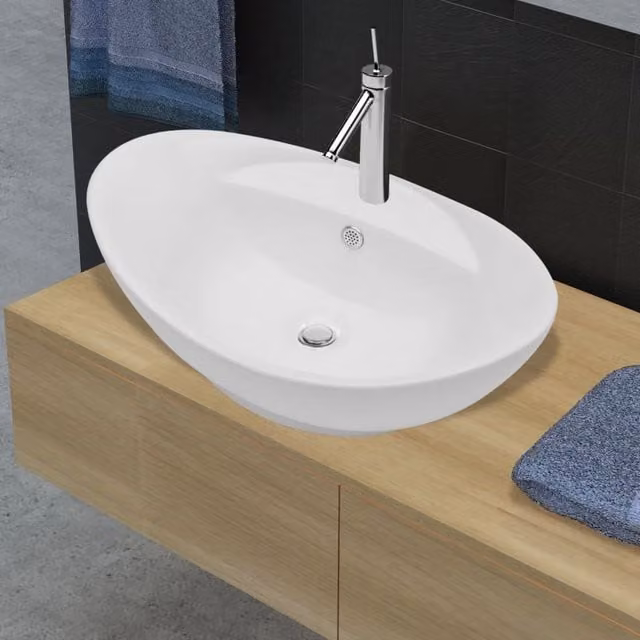 Berkfield Home Luxury Oval Ceramic Basin with Overflow and Faucet Hole in White, W/D/H: 58.5 x 39.0 x 21.0 cm – 1