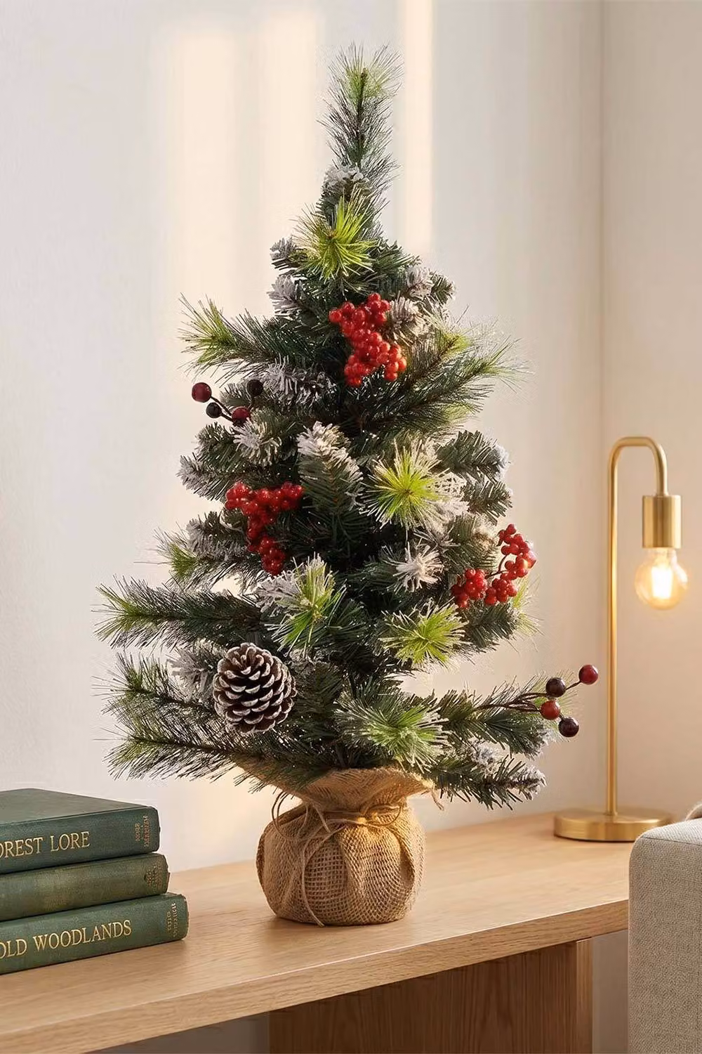 Homescapes Artificial Pinecone and Berry Christmas Tabletop Arrangement in Green and Red with Rustic Burlap Base, 60 cm – 3