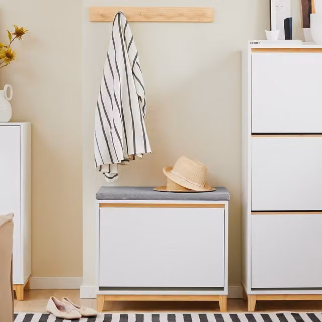 SoBuy Modern White Hallway Shoe Cabinet with Integrated Seat and Hinged Doors