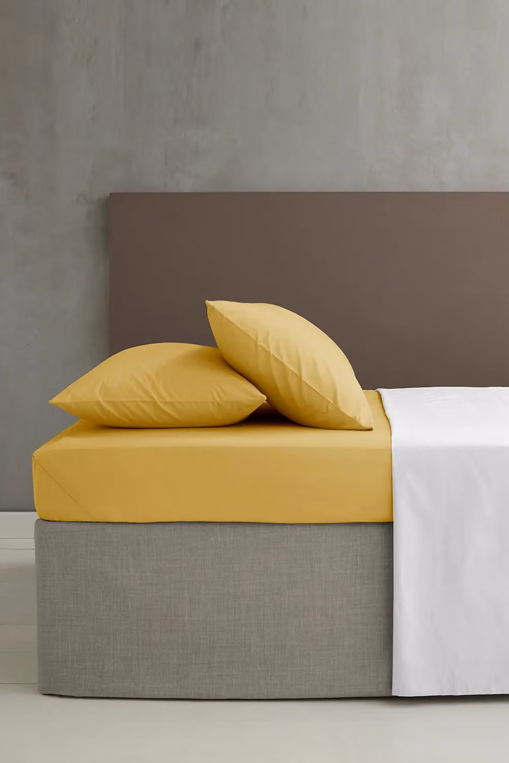 Catherine Lansfield Easy Iron Percale Combed Cotton Fitted Sheet, Yellow, Depth: 35 cm – 2