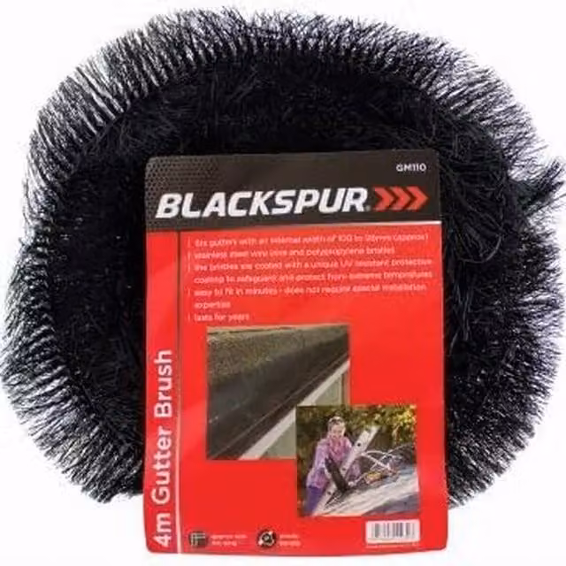 Garden Mile Hedgehog Gutter Brush in Black
