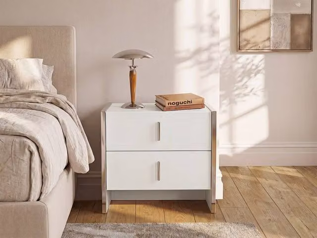 Vente-unique Cadeba Set of 2 White Bedside Tables with 2 Drawers