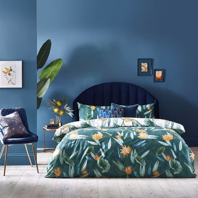 Tigerlily Reversible Floral Duvet Cover Set in Green