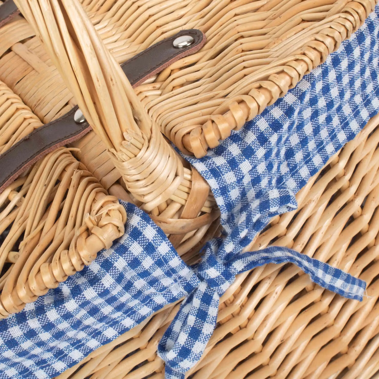 Red Wicker Oval Picnic Basket with Blue Check Lining in Brown, W/D/H: 41 x 35 x 23 cm – 3