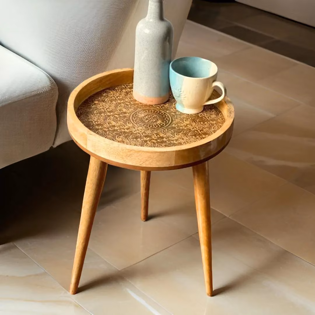 Hartsmede Mango Wood Round Side Table with Glossy Enamel Top in Gold and Brown – 9