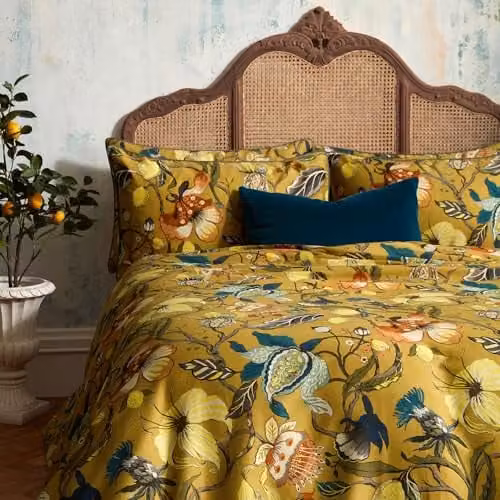 Edinburgh Weavers Morton Floral Duvet Set and Pillowcase in Ochre Yellow, 200x200 cm, Luxury Mako Cotton Sateen
