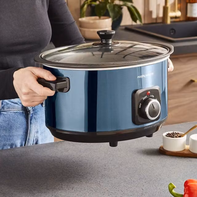Morphy Richards Accents 6.5L Sear and Stew Slow Cooker in Blue
