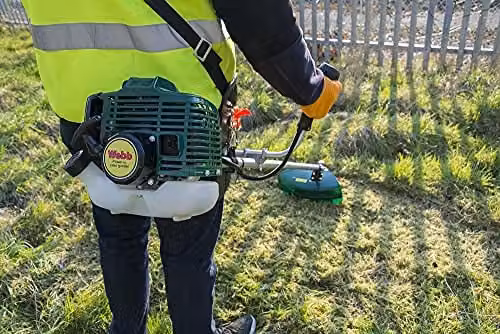 Webb WEBC33 33cc Straight Shaft 2-Stroke Petrol Brushcutter and Lawn Edger with Twin Cutter Heads and Anti-Vibration Cowhorn Handle in Green – 2