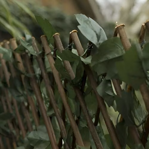 Primrose Artificial English Ivy Extendable Trellis Hedge Screening, Green and Brown, W: 2.0 m, H: 1.0 m – 4