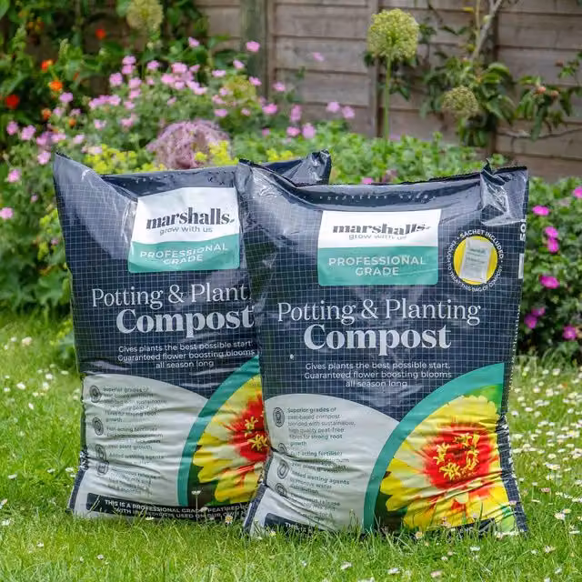 Marshalls Multi-Purpose Potting and Planting Compost with Feed, 60% Peat, 50 g