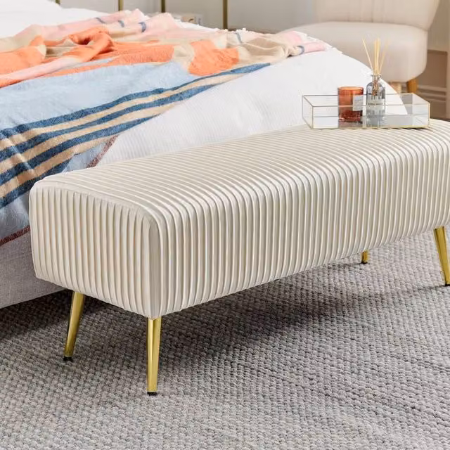 Wyld and Coco Velvet Bench in White with Gold Metal Legs, W: 118 cm, D: 40 cm – 1