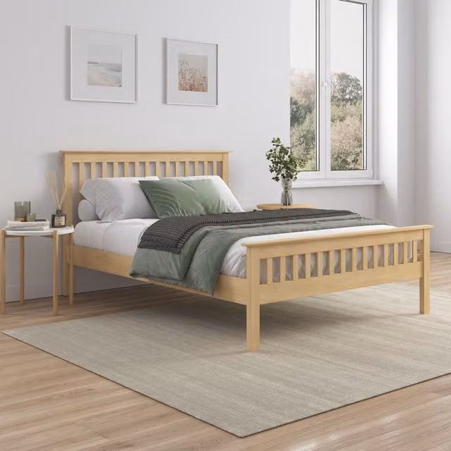 SlumberWorx Pitlochry Solid Oak Bed Frame in Brown/Yellow, W/D/H: 140 x 200 cm