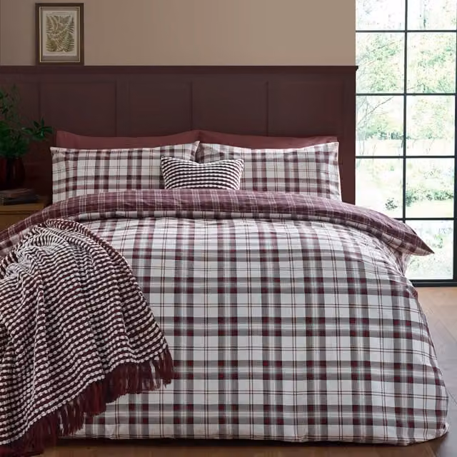 Catherine Lansfield Kelso Check Reversible Duvet Cover Bedding Set in Purple