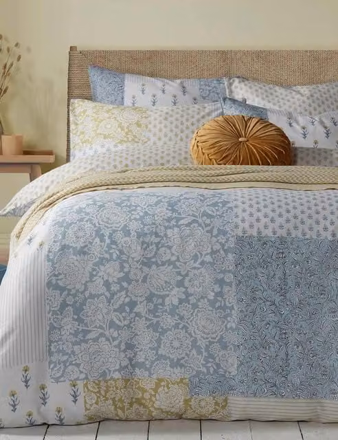 Laura Ashley Laurissa Patchwork Blue Mix Pure Cotton Bedding Set W: 180 cm, H: 200 cm