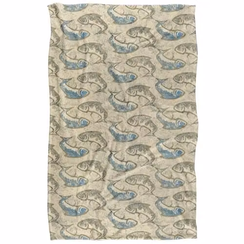 JQ Licensing Ying Yang Fish Pattern Super Soft Fleece Snuggle Blanket, Multicolour