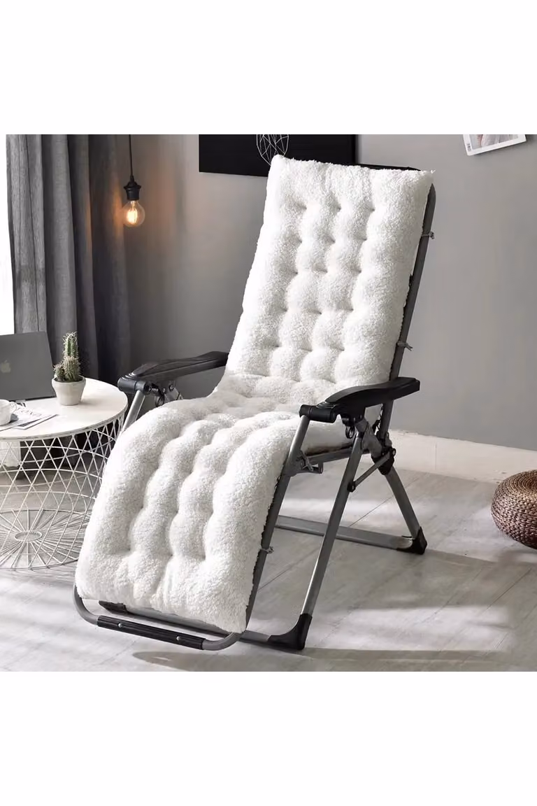 Living and Home White Sherpa Fleece Chair Pad with Non-Slip Backing, W: 160 cm, D: 50 cm
