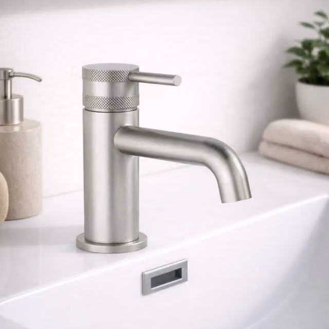 Bathroom Kingdom Venice Chrome Single Lever Mono Basin Mixer Tap in Silver