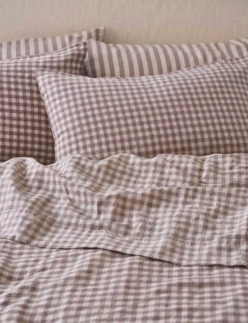 Piglet In Bed Linen Rich Gingham Pillowcase Set in Light Pink Mix