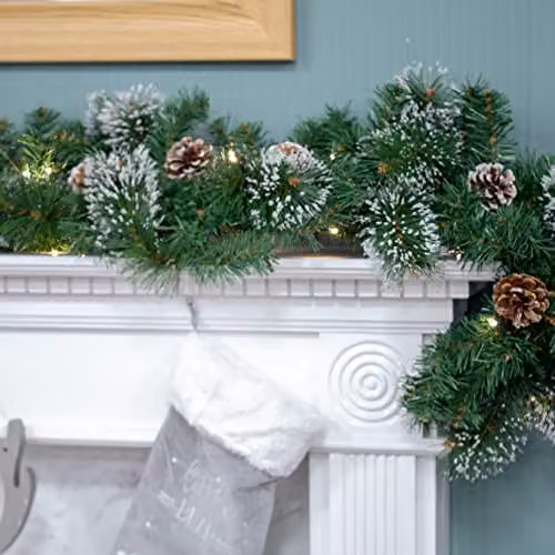 The Christmas Workshop 71229 Pre-Lit Green Christmas Garland with Warm White LEDs and Pinecones – 4
