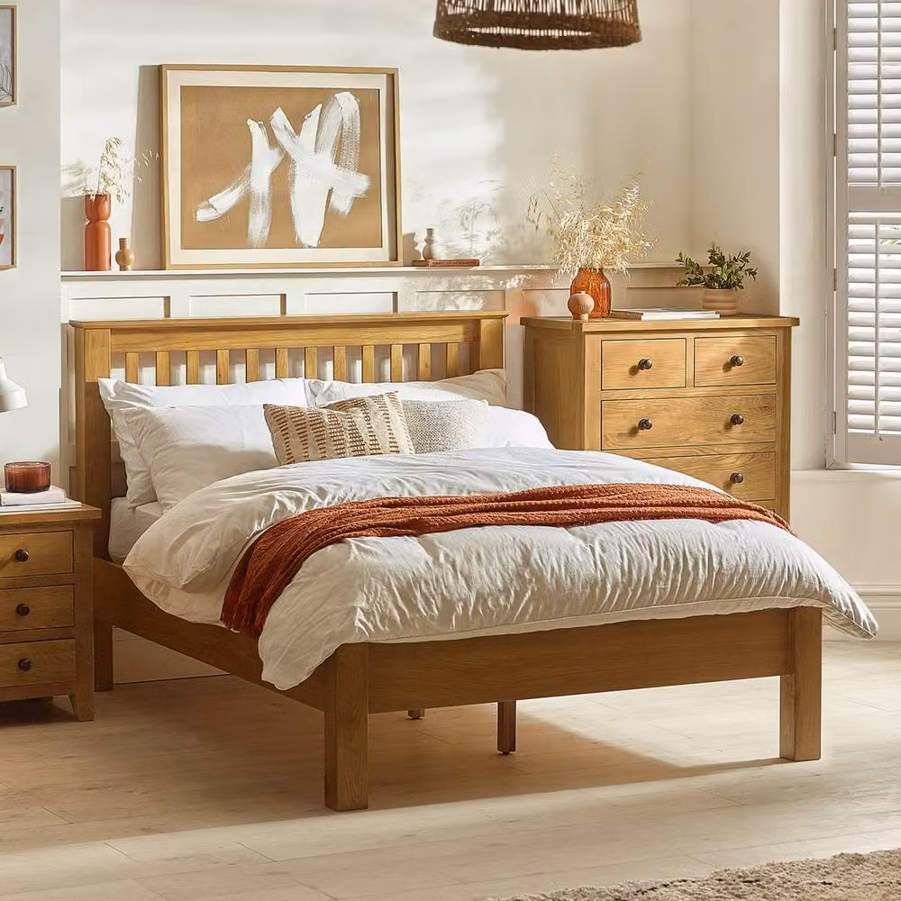 Cheshire Solid Oak Low Footend Bed in Brown, King Size (150 x 200 cm) – 2