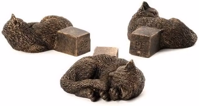 Jardinopia Sleeping Cat Curled Up Plant Pot Feet, Set of 3, Bronze, L10.5 x W8 x H5 cm – 1