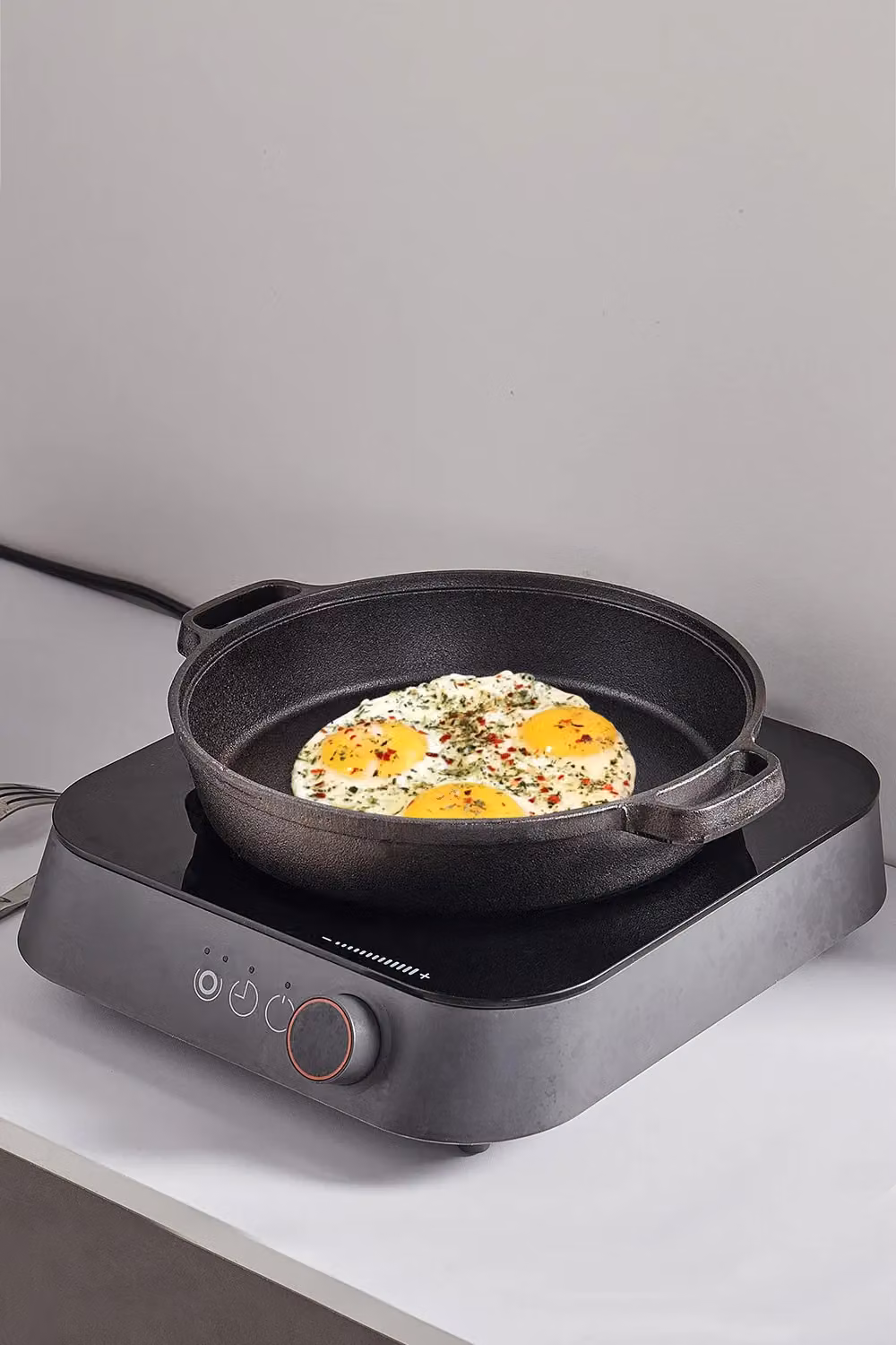 Living and Home Pre-Seasoned Cast Iron Frying Pan Griddle in Black, W: 28 cm, H: 5 cm – 2