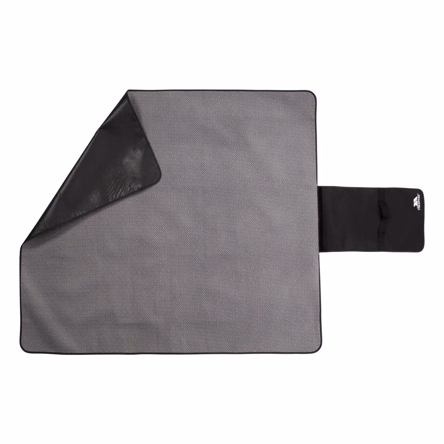 Trespass Grey Checked Waterproof Foldable Throw Blanket W/D/H: 135 x 120 x 1 cm – 2