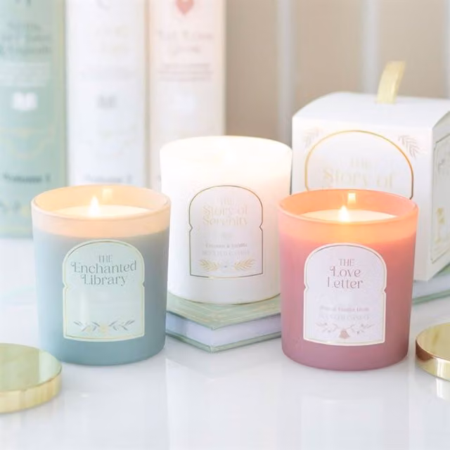 KDMK Serenity Coconut Vanilla Tabletop Candle, White and Gold, 27 g