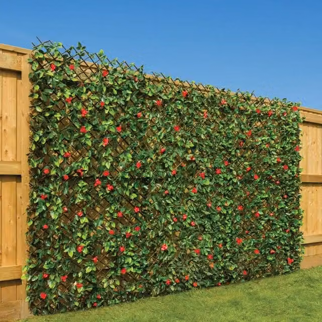 Christow Red and Green Expanding Artificial Leaf Flower Trellis Garden Screening, W: 100 cm, H: 200 cm