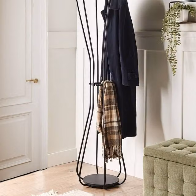 Wyld and Coco Black Metal Post Tree Coat Stand with Distributed Point Hooks, Height: 165 cm – 1