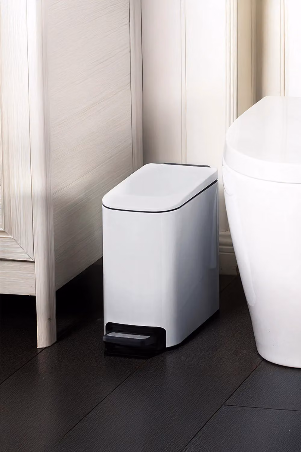 Living and Home 6L Stainless Steel Trash Bin with Soft-Close Foot Pedal and Removable Inner Bucket in White – 3