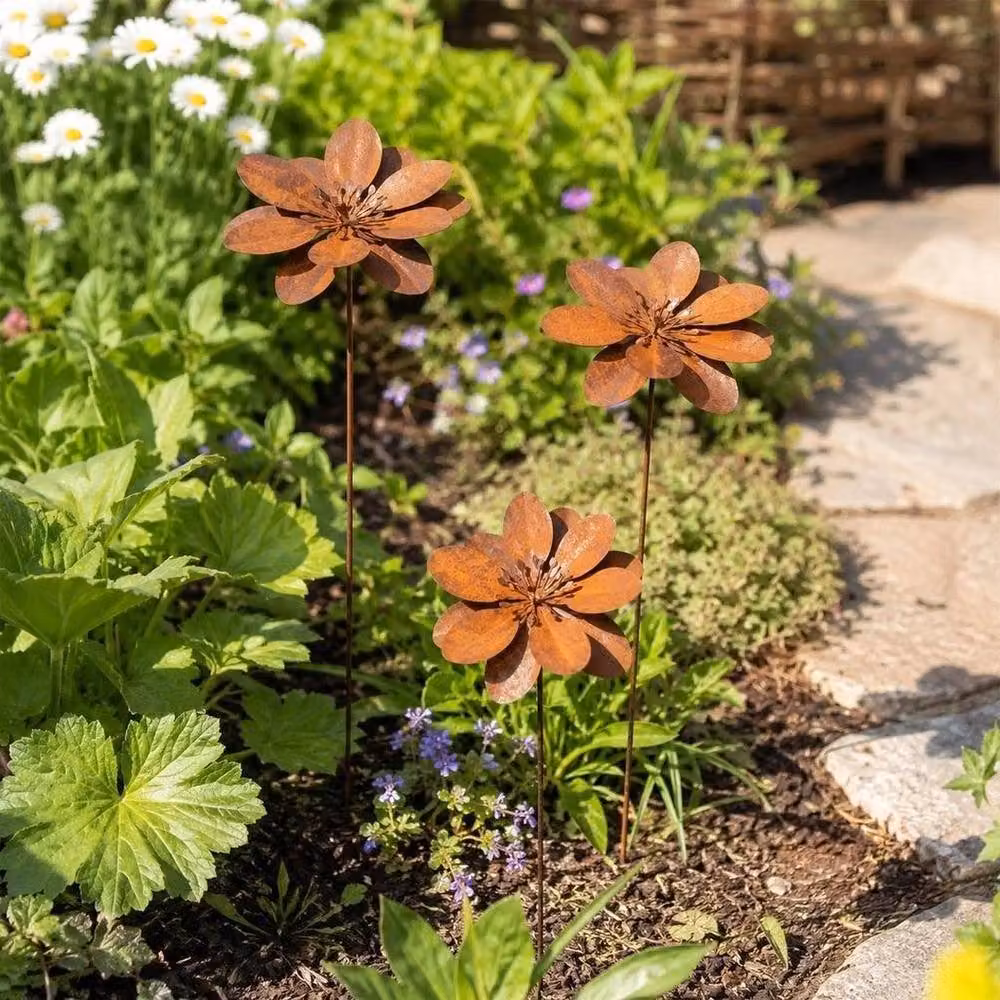 KORVIXA 3-Piece Rustic Metal Floral Garden Stakes in Brown, 100 x 100 cm – 2