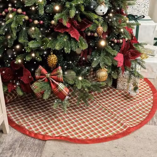 Melody Maison Red, Beige and Green Checked Print Round Christmas Tree Skirt - Diameter: 120 cm – 1
