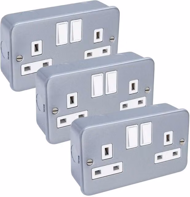 SPETLEK Metal Clad 13 Amp Double 2 Gang Switched Surface Socket, Grey, Pack of 3
