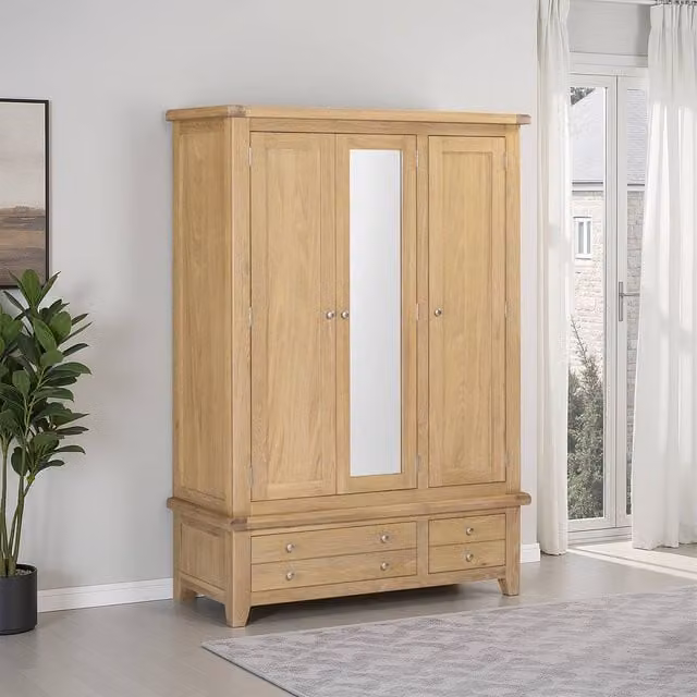 Seconique Windsor 3 Door 2 Drawer Wardrobe in Light Oak